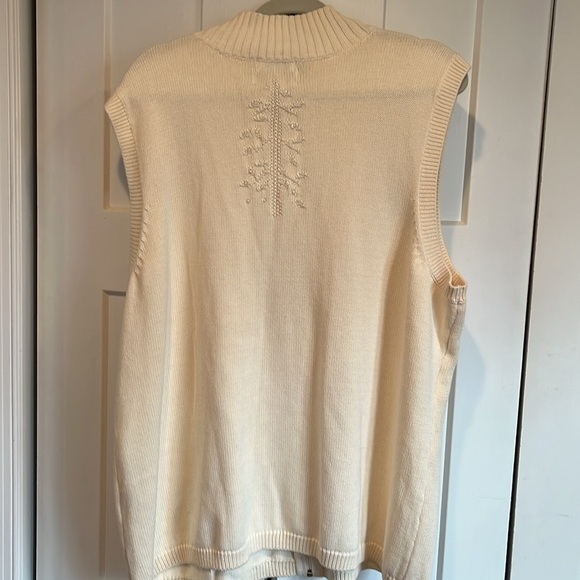 NWOT‎ CJ Banks Women's Cream Hand Embroidered Tree Sweater Vest Zip Size 3X - Picture 4 of 10